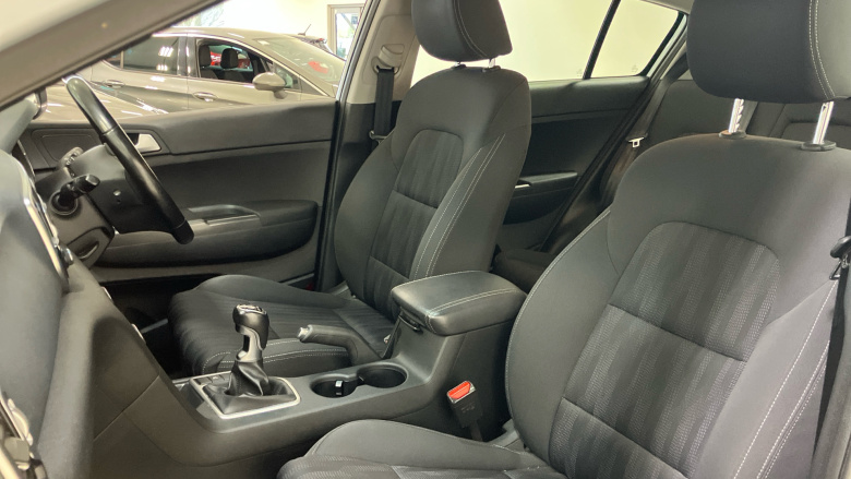 Kia Sportage 1.6 GDi 1 5dr Petrol Estate